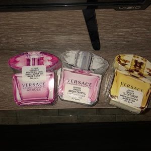 200 Versace Samplers (Squeezable pouches)